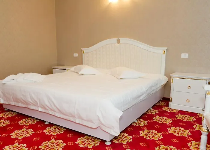 Complex Aristrocratos